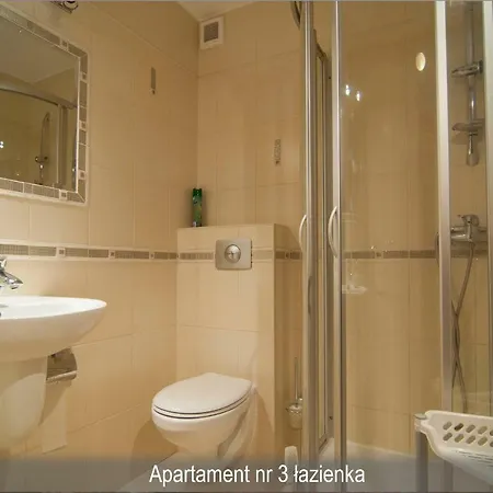 Gwiazda * 斯克拉斯卡波伦巴